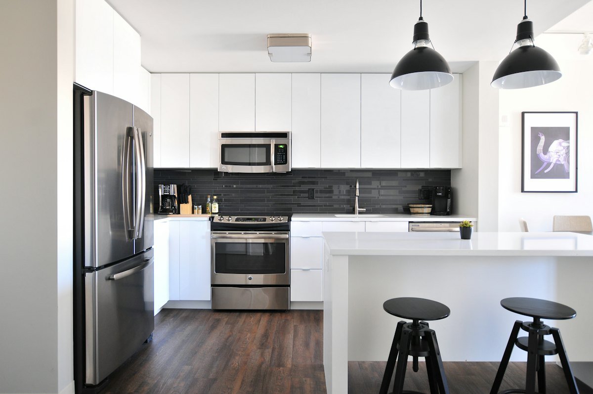 Clean kitchen ready for a new tenant